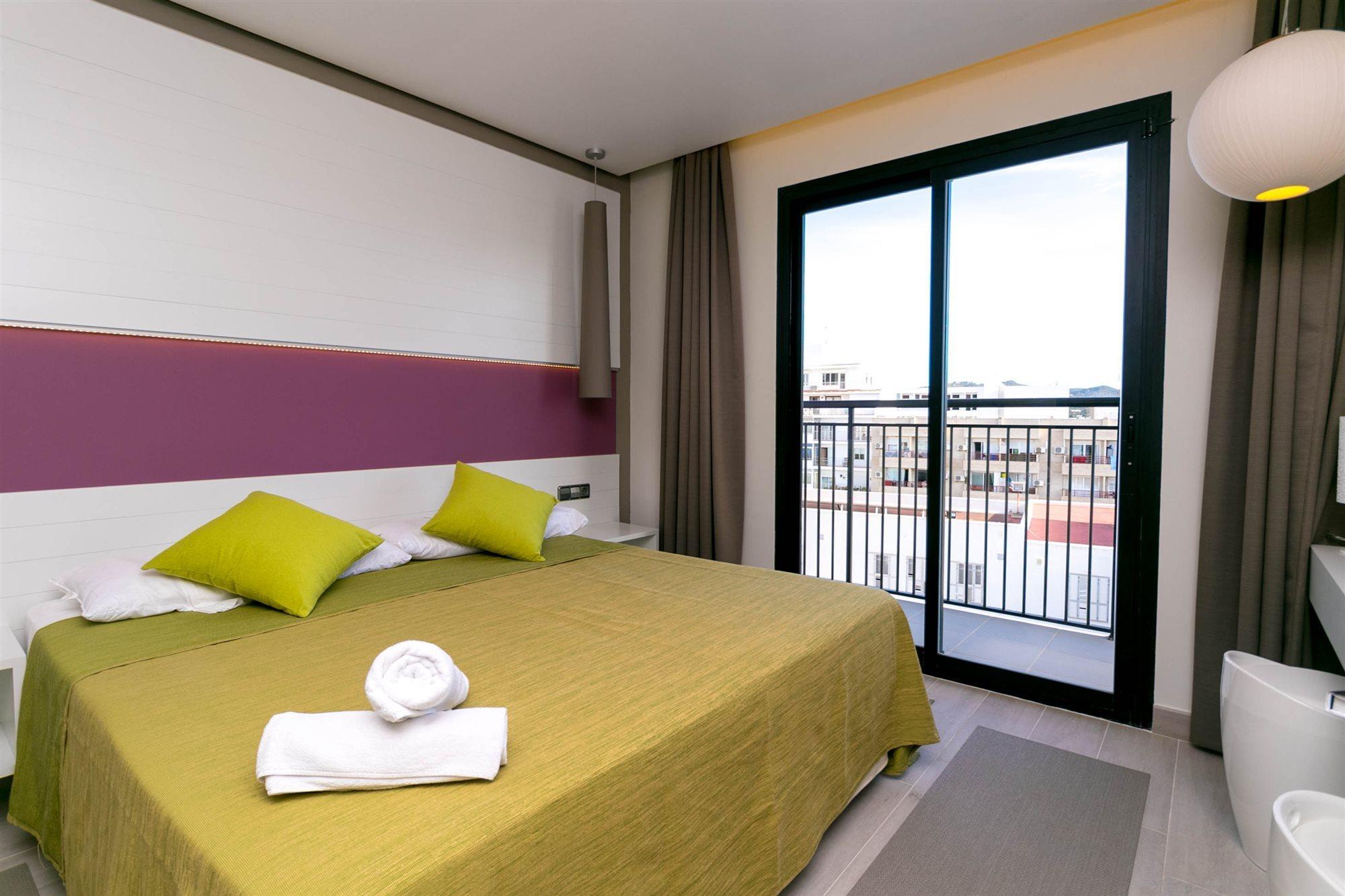 The Purple Hotel - Adults Only San Antonio  Buitenkant foto